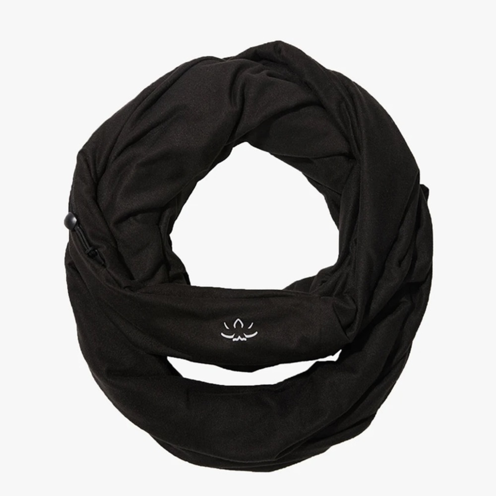 New Beyond Yoga Pocket Infinity Scarf